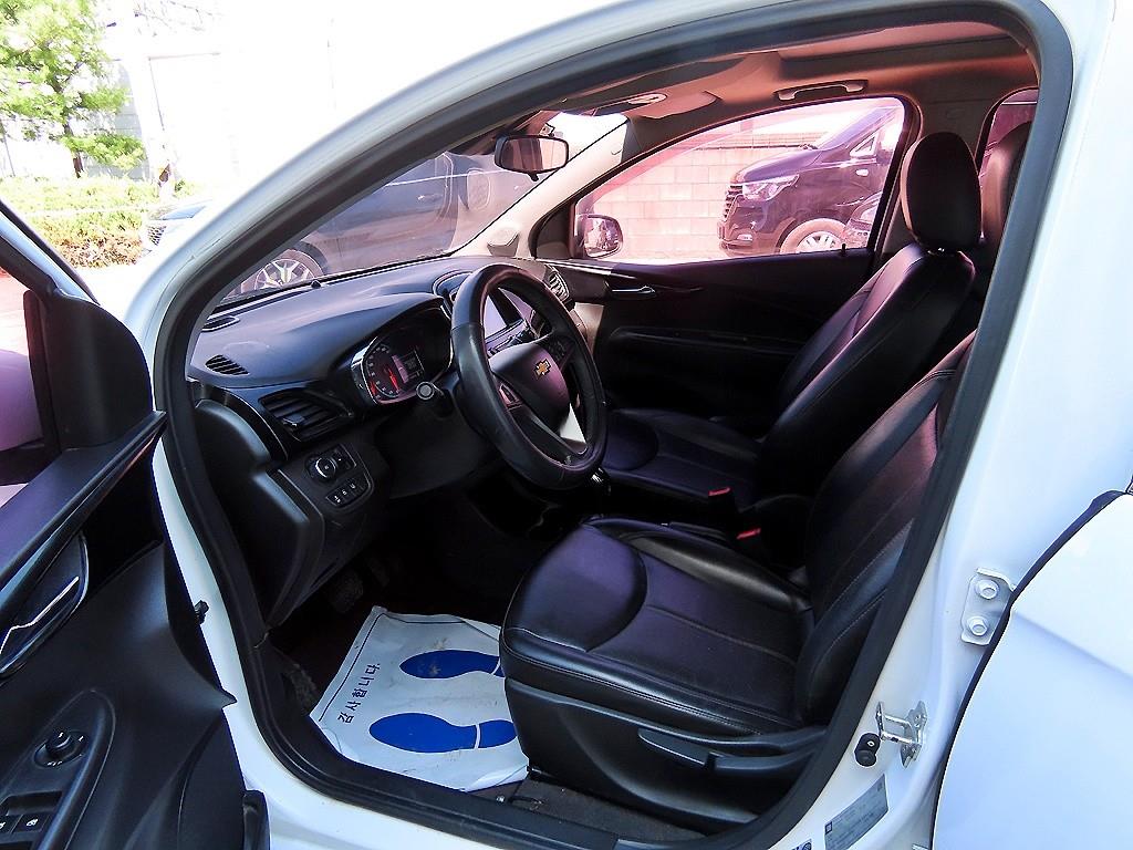 Chevrolet Spark - Vista 5