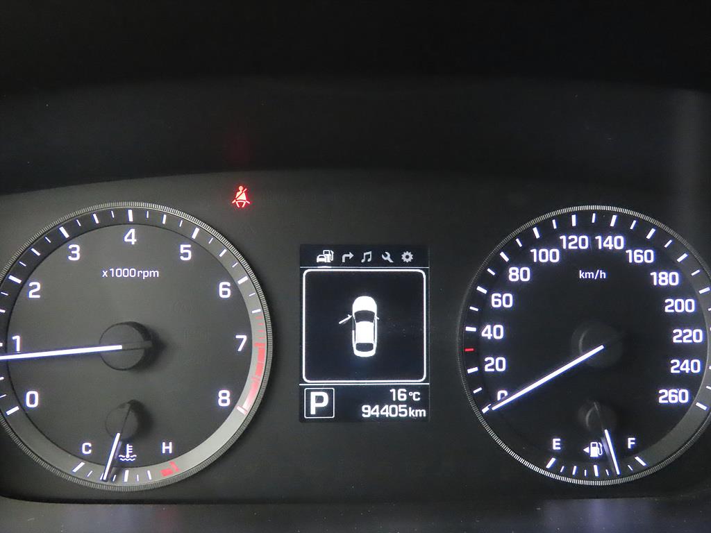 HYUNDAI Sonata - Vista 10