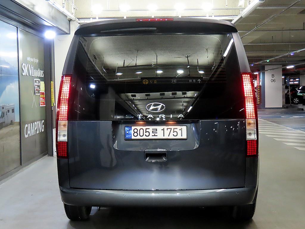 HYUNDAI Staria - Vista 5