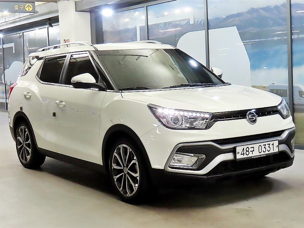 Ssangyong Tivoli 2017 Blanco - Importación desde Corea - HF Imports Iquique - Foto 1