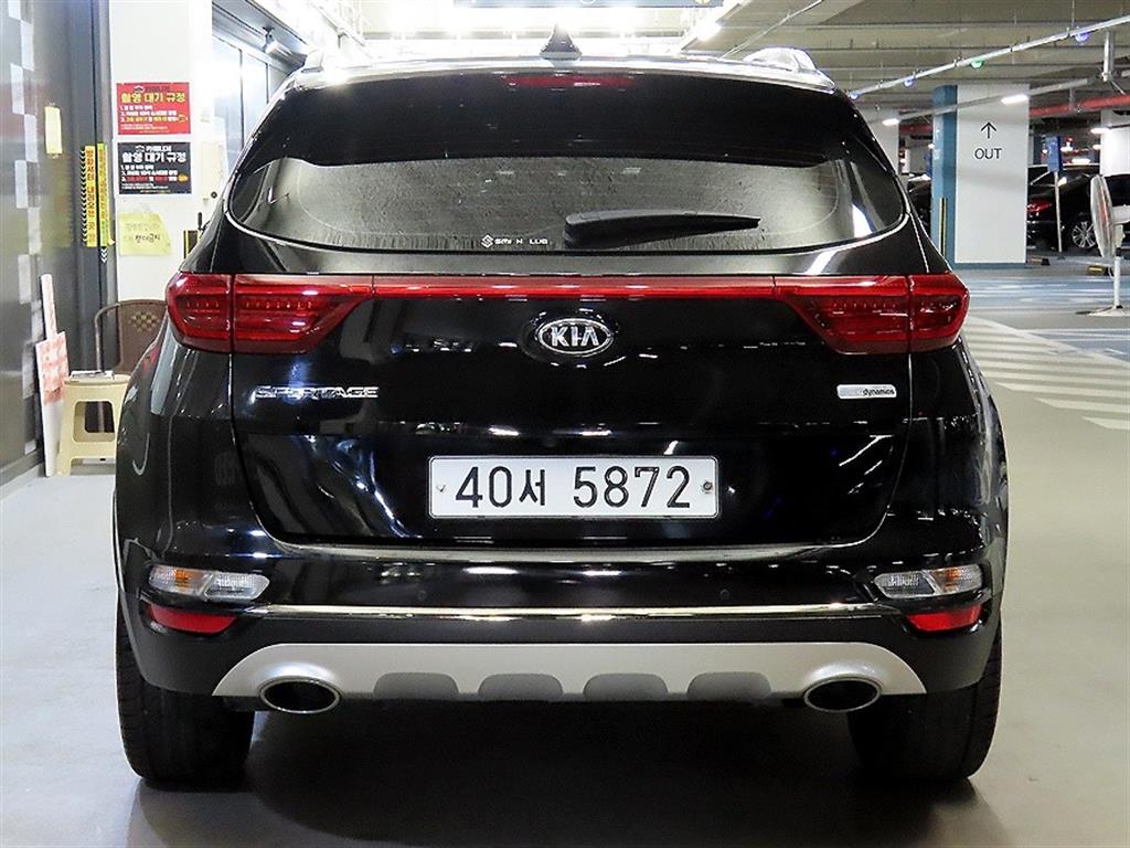 KIA Sportage - Vista 5