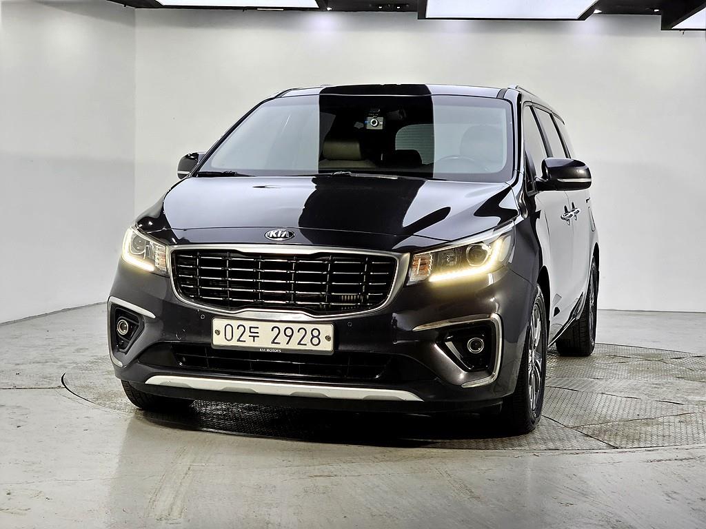 KIA Carnival - Vista 2