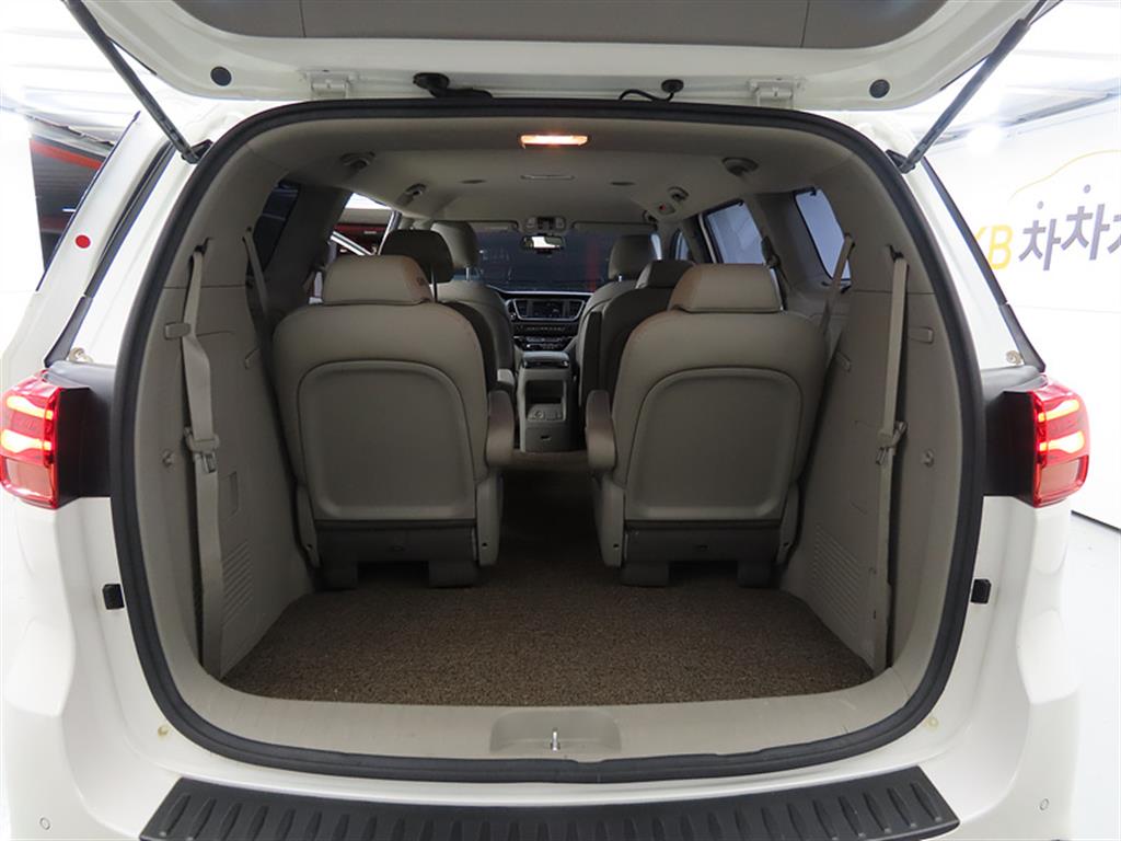 KIA Carnival 2019 Blanco - Importación desde Corea - HF Imports Iquique - Foto 13