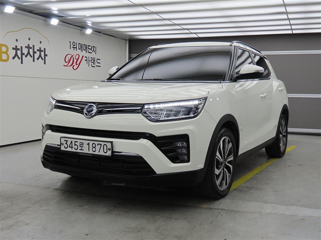 Ssangyong Tivoli 2020 Blanco - Importación desde Corea - HF Imports Iquique - Foto 1