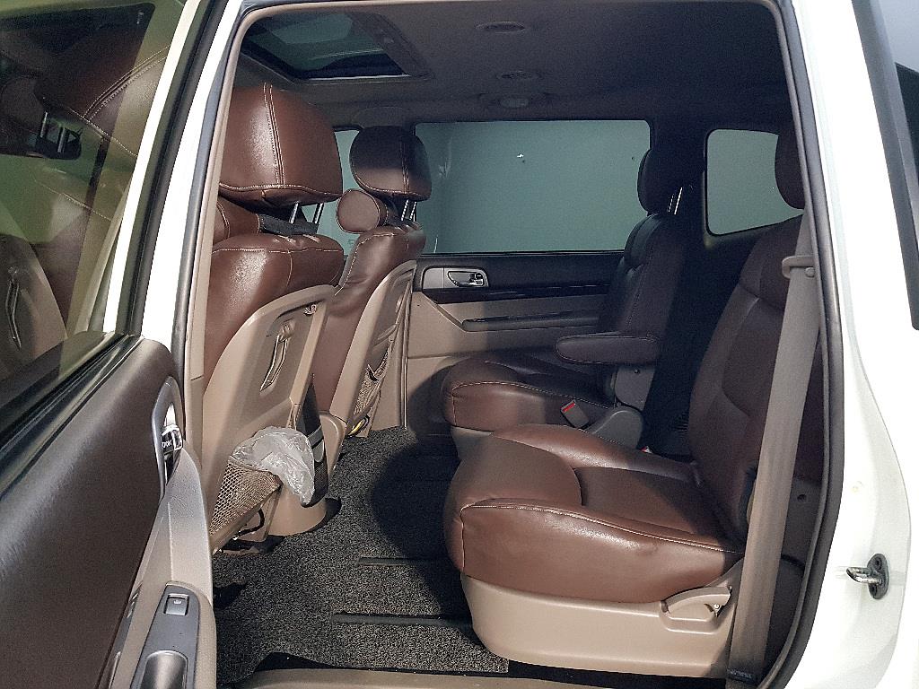 Ssangyong Korando - Vista 9