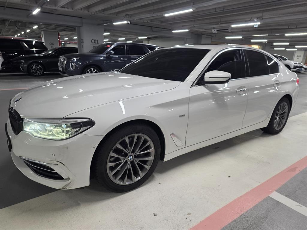 BMW 5 Series - Vista 2