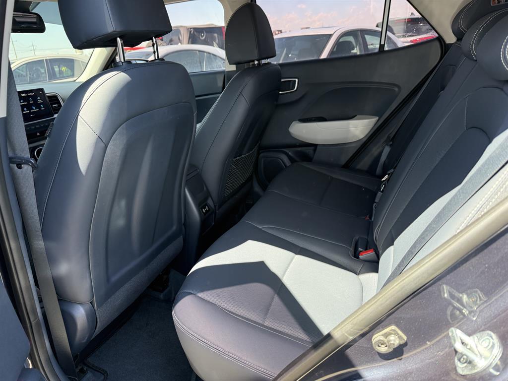 HYUNDAI Venue - Vista 8