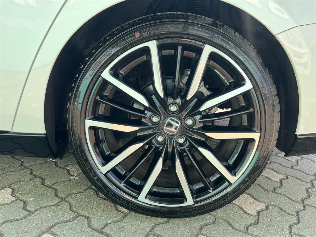 Honda Accord - Vista 9