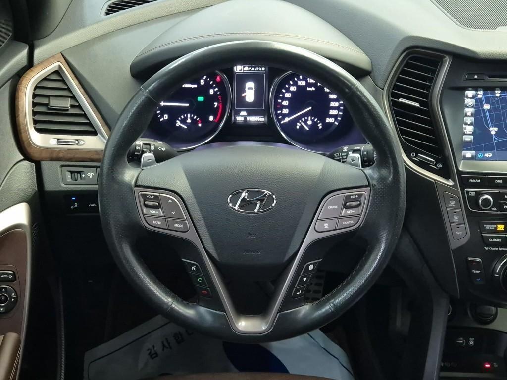 HYUNDAI Maxcruz - Vista 9