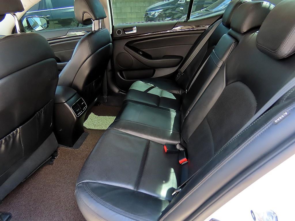 KIA K7 - Vista 6