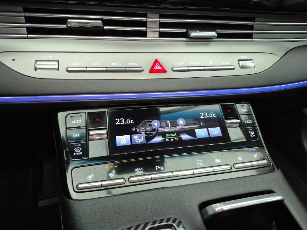 HYUNDAI Grandeur - Vista 10
