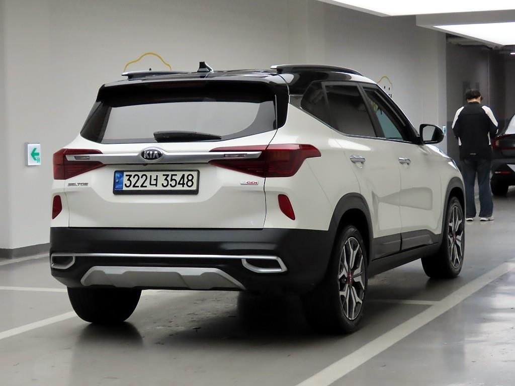 KIA Seltos - Vista 4