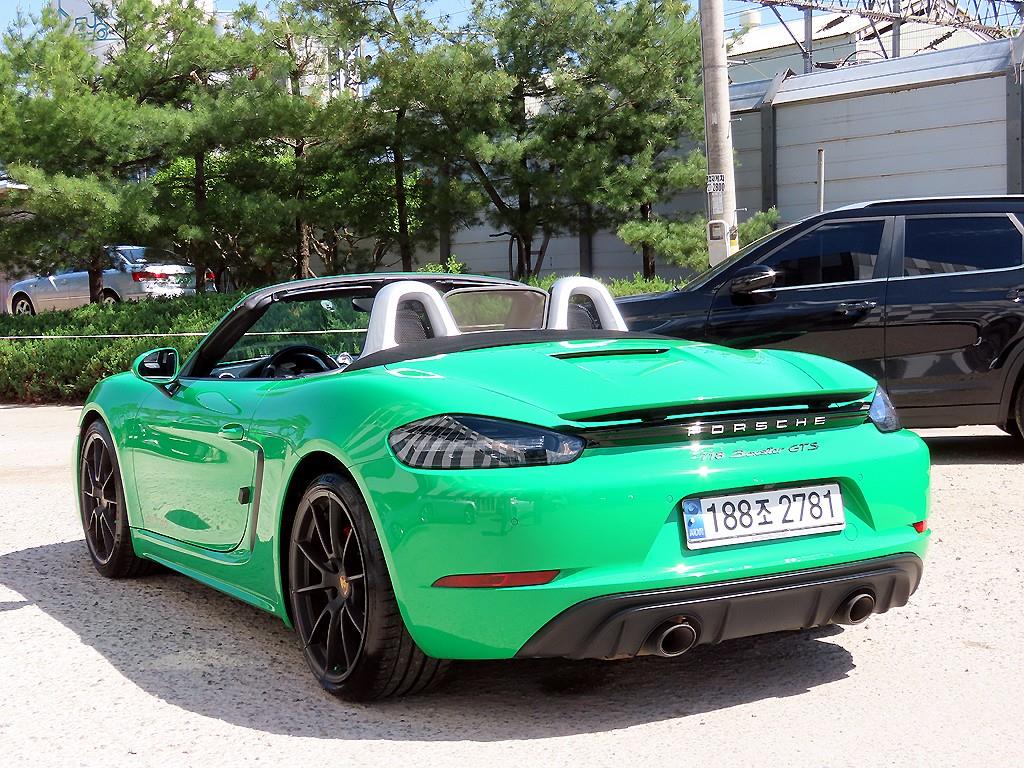 Porsche 718 - Vista 7