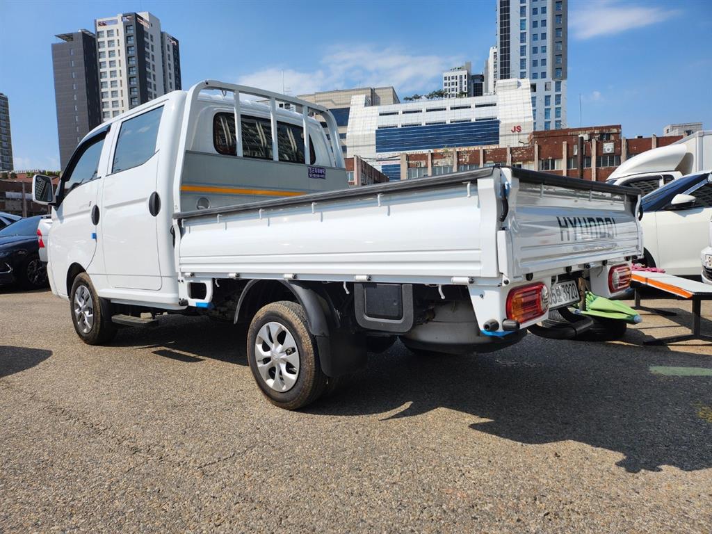 Small Truck Cargo (small) - Vista 3