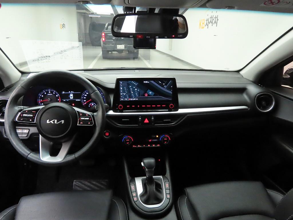 KIA K3 - Vista 6