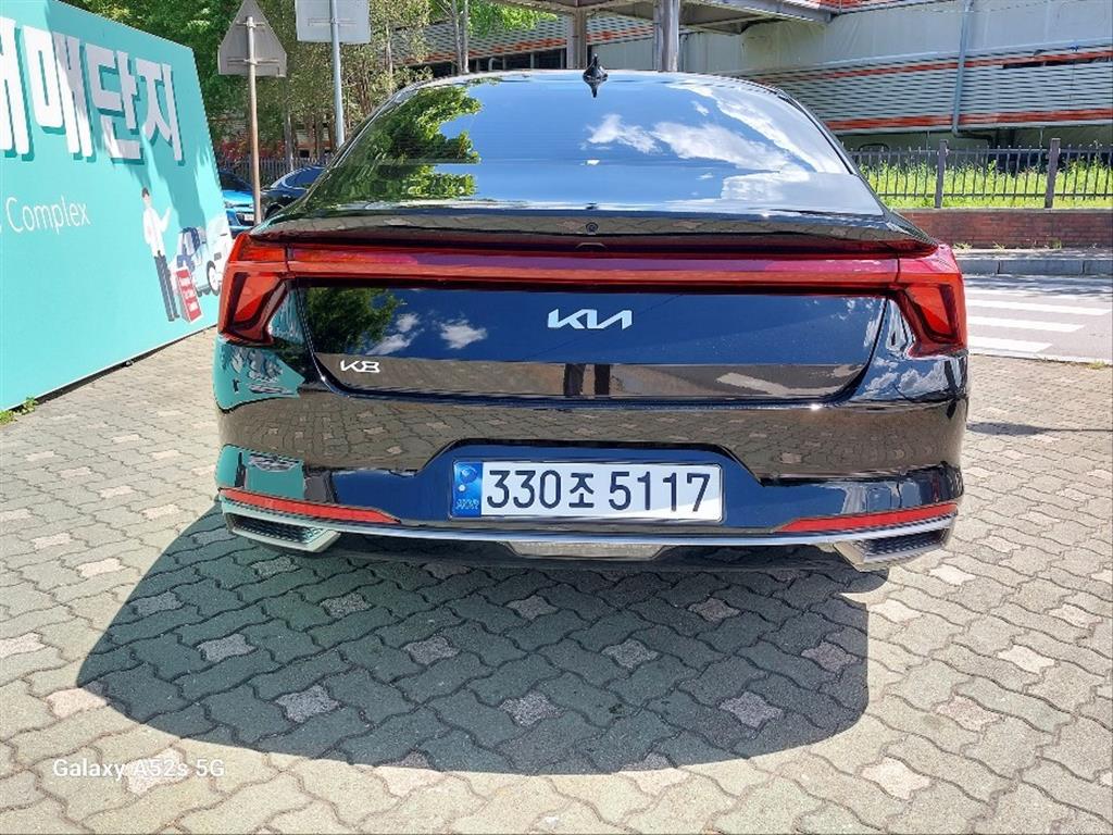 KIA K8 - Vista 5