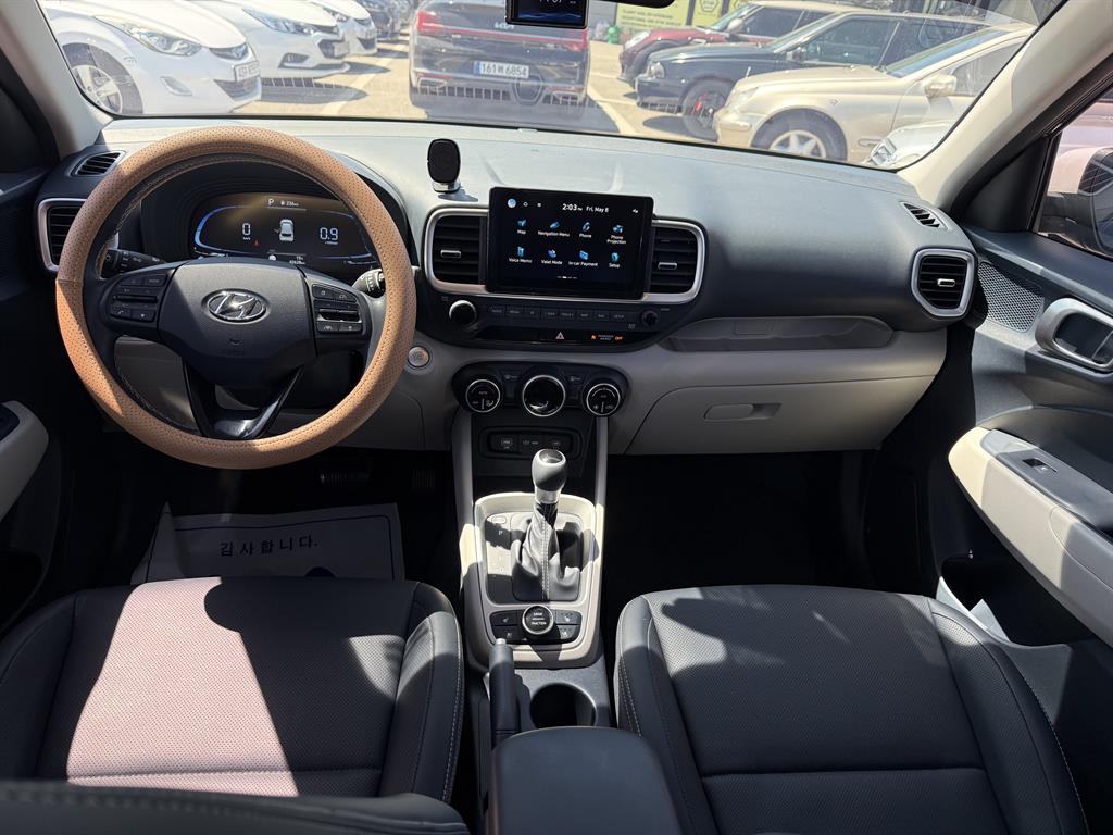 HYUNDAI Venue - Vista 6
