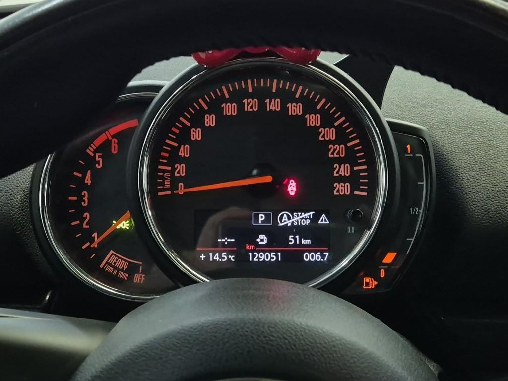 Mini Clubman - Vista 6