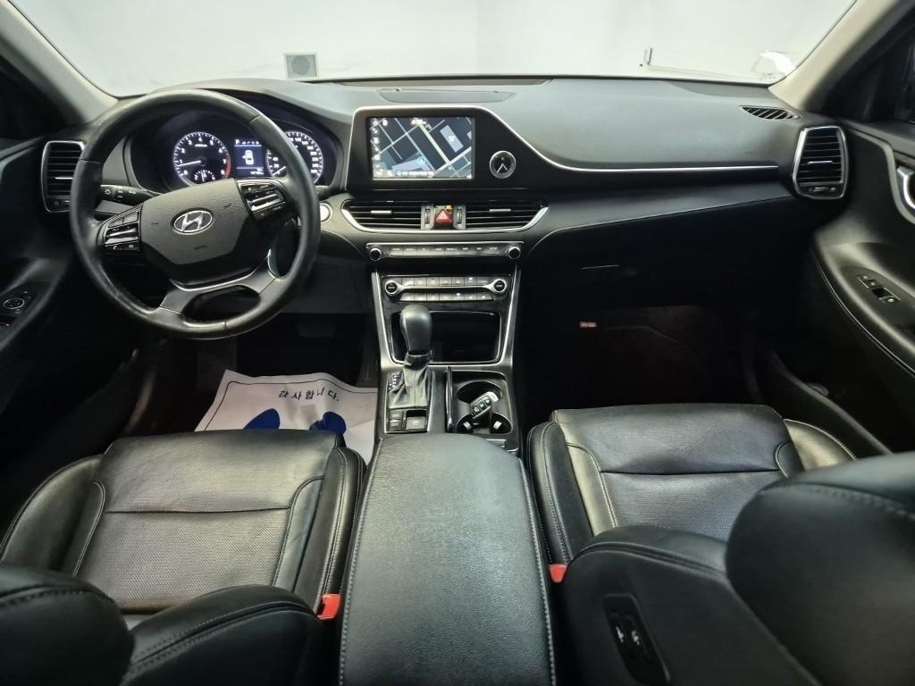 HYUNDAI Grandeur - Vista 7