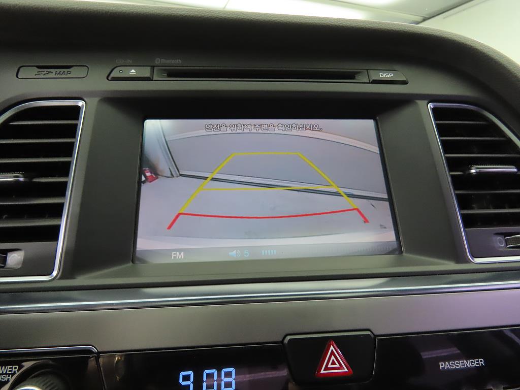 HYUNDAI Sonata - Vista 8