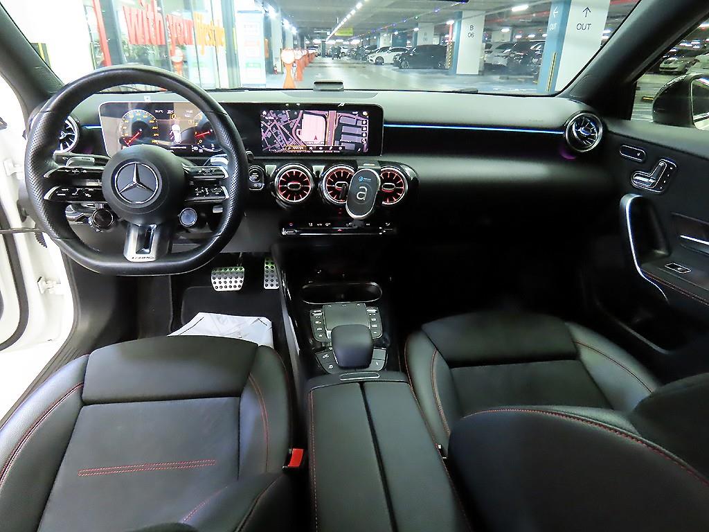 Mercedes Benz A Class - Vista 10