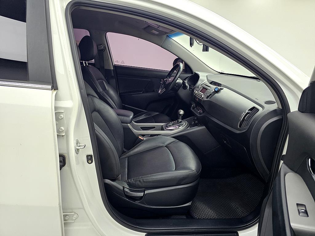 KIA Sportage - Vista 11
