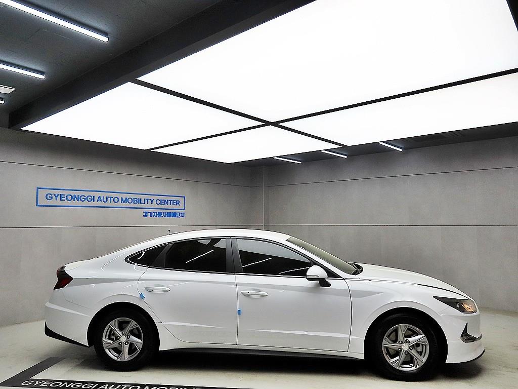 HYUNDAI Sonata - Vista 2
