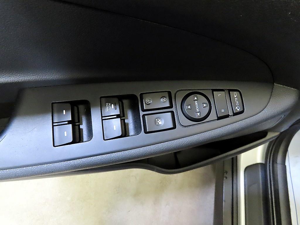 HYUNDAI Tucson 2016 Gris - Importación desde Corea - HF Imports Iquique - Foto 13