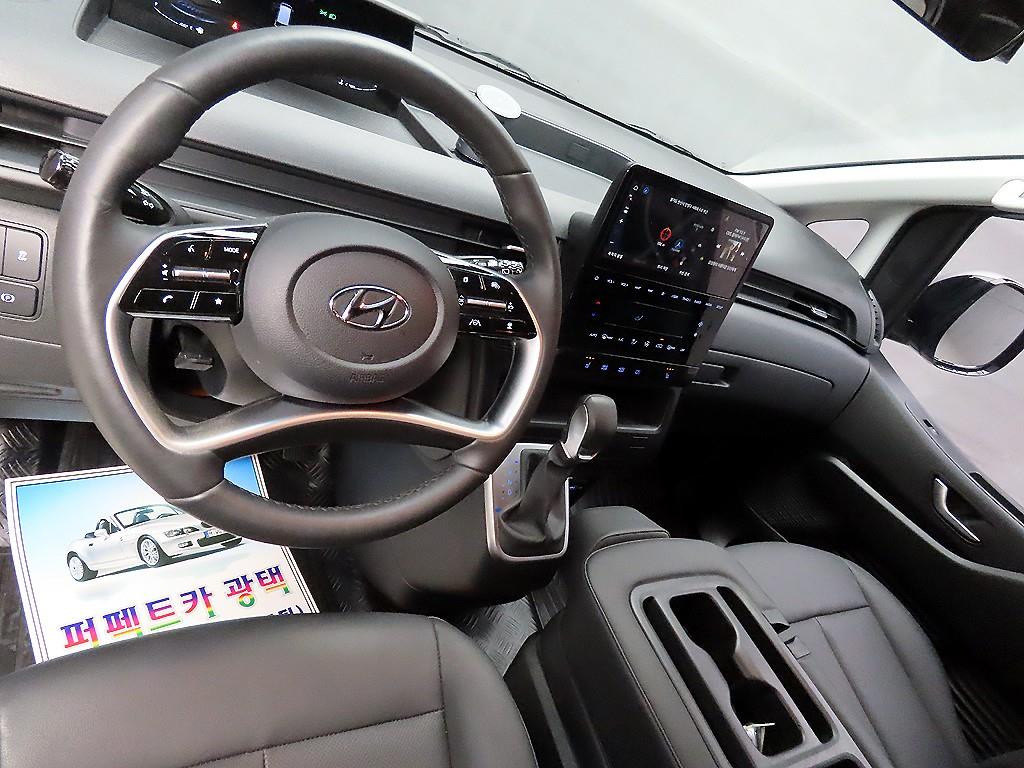 HYUNDAI Staria - Vista 7