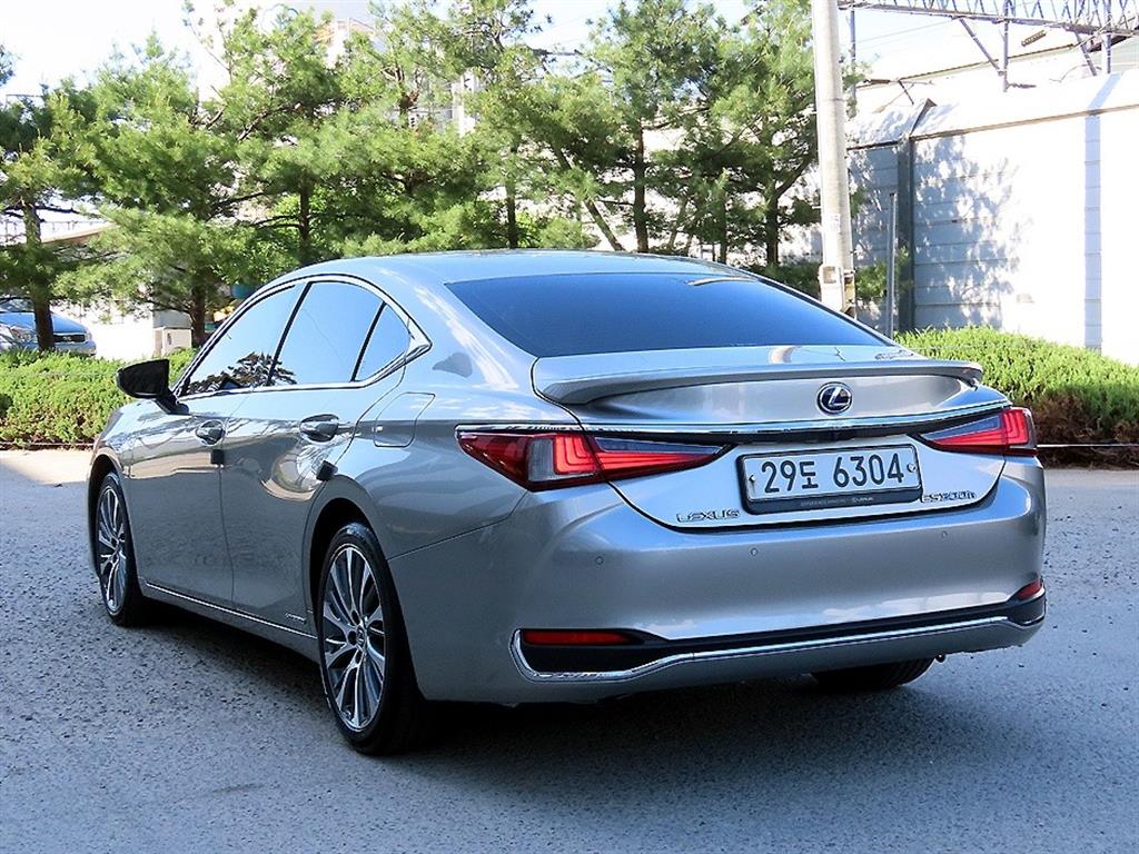 Lexus ES - Vista 3