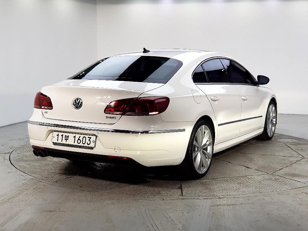 Volkswagen CC - Vista 4