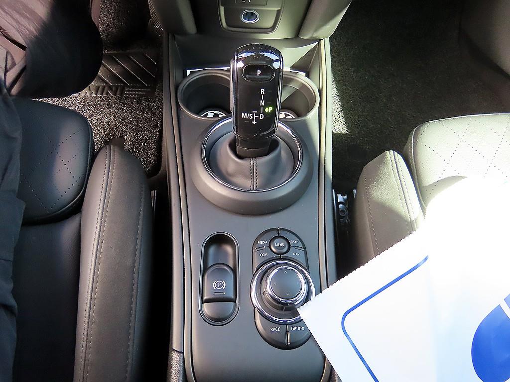 Mini Countryman - Vista 11