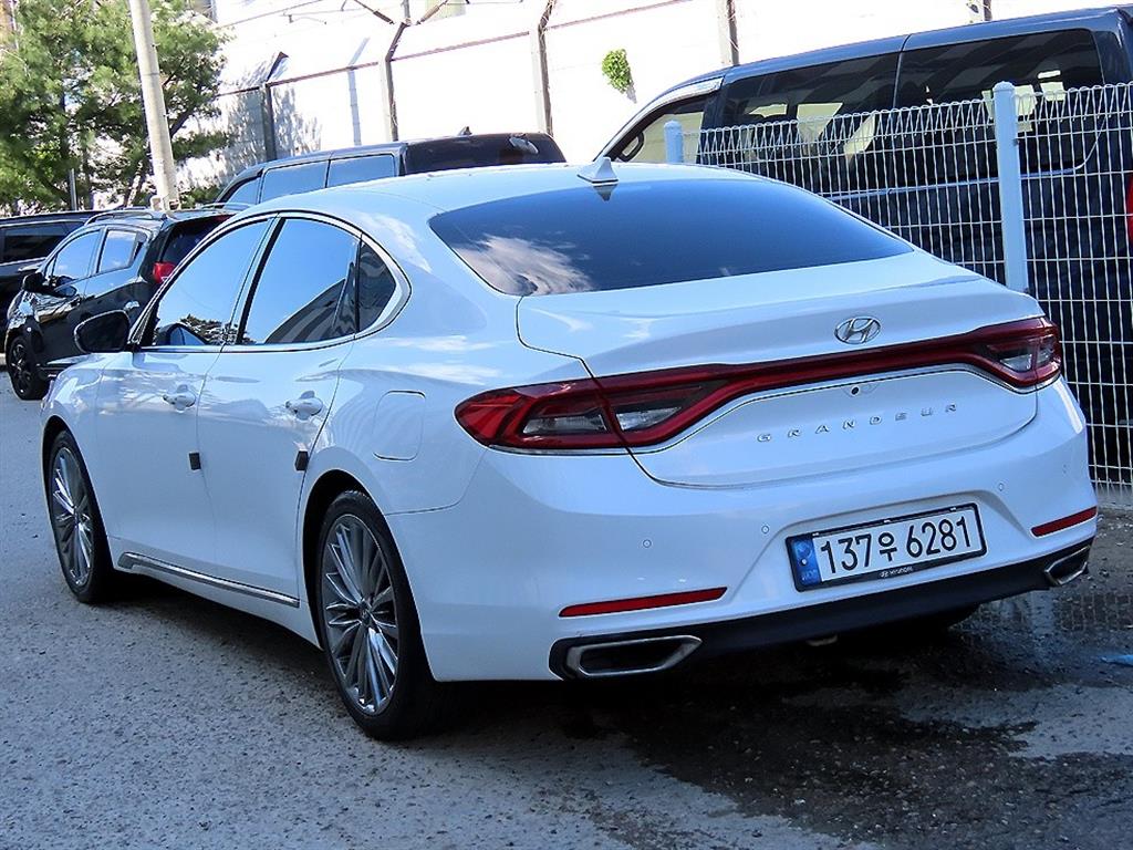 HYUNDAI Grandeur - Vista 3