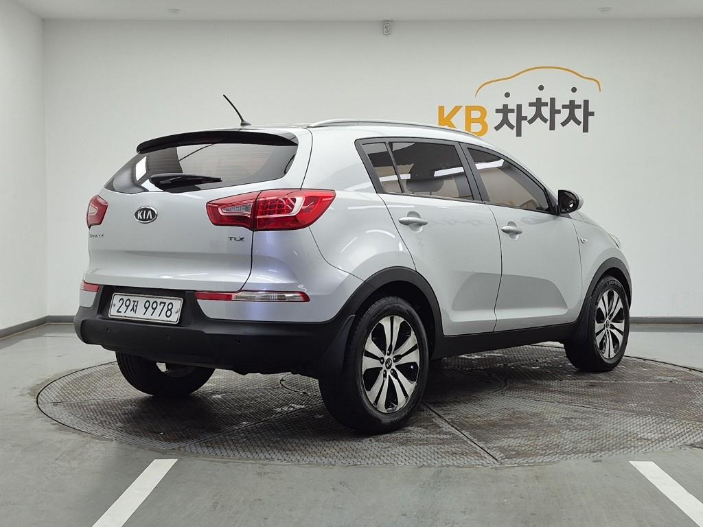 KIA Sportage - Vista 4