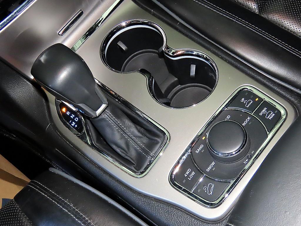 Jeep Cherokee - Vista 12