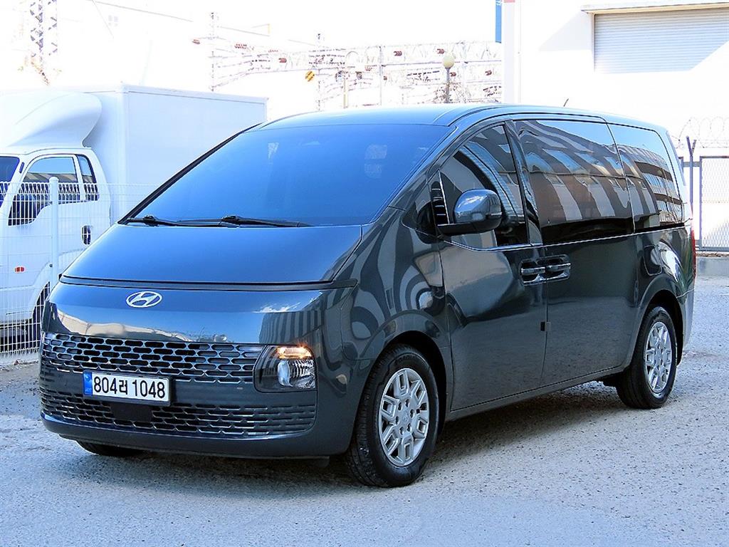 HYUNDAI Staria - Vista 2