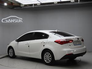 KIA K3 - Vista 6