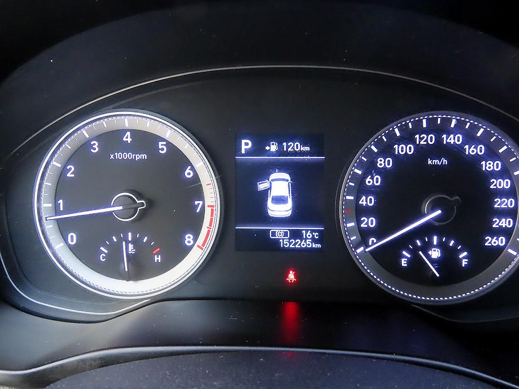 HYUNDAI Grandeur - Vista 9