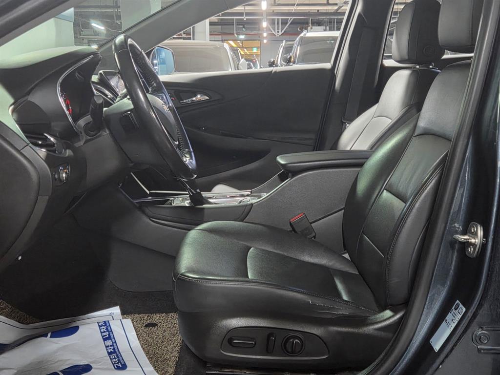 Chevrolet Malibu - Vista 10