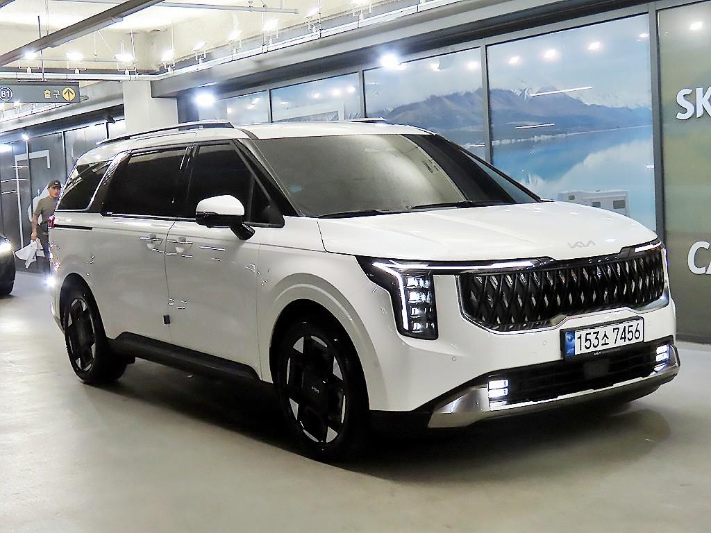 KIA Carnival 2024 Blanco - Importación desde Corea - HF Imports Iquique - Foto 1