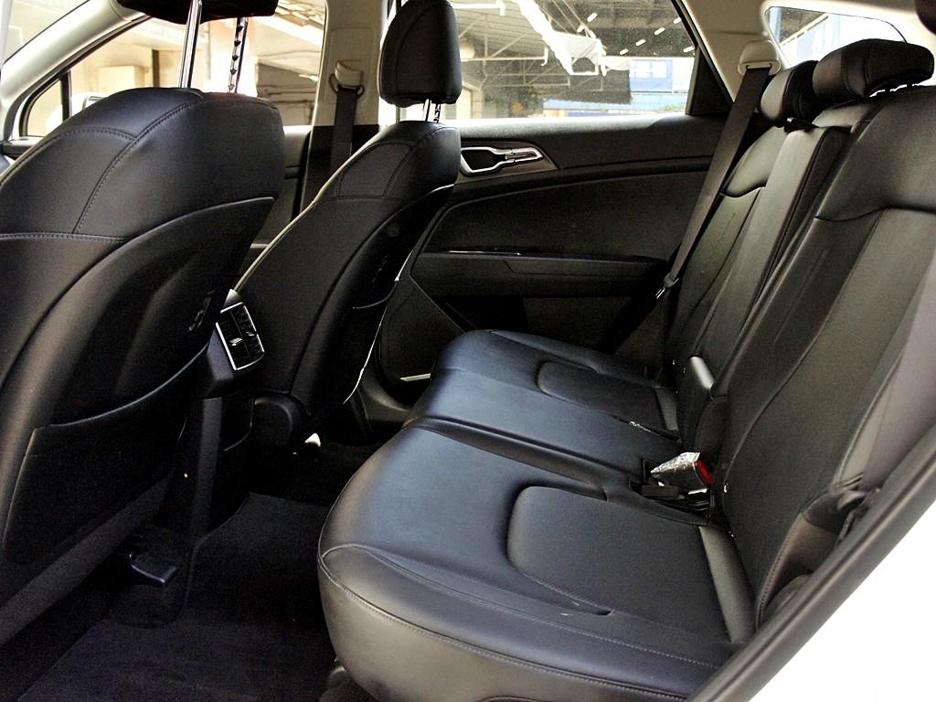KIA Sportage - Vista 11