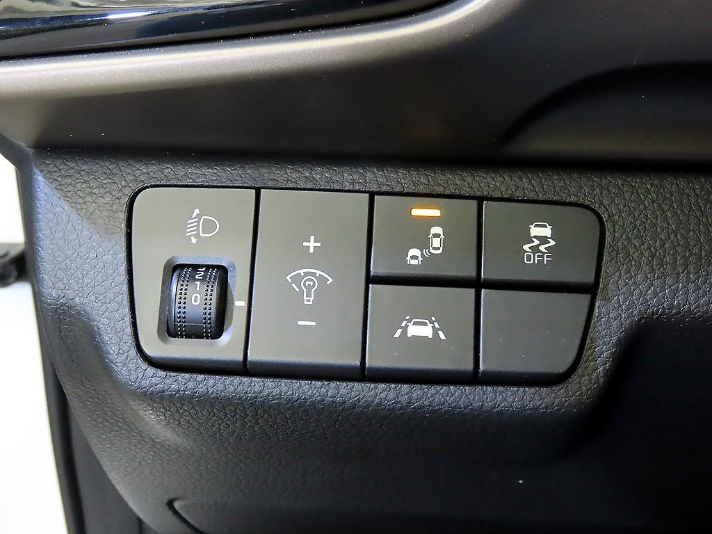 KIA Stonic 2019 Blanco - Importación desde Corea - HF Imports Iquique - Foto 13