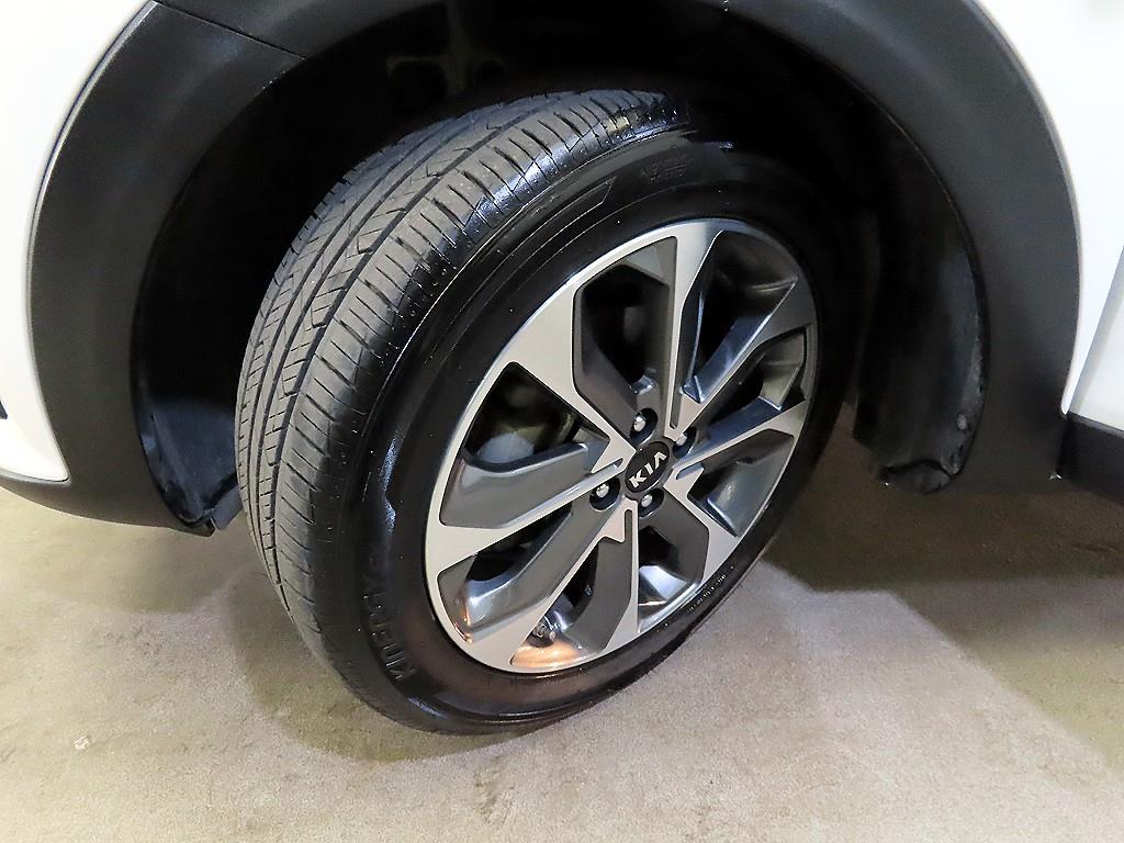 KIA Stonic 2019 Blanco - Importación desde Corea - HF Imports Iquique - Foto 19
