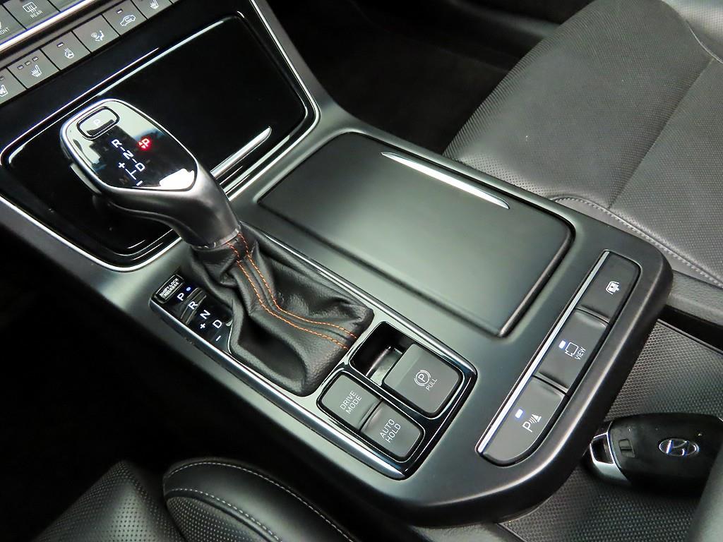 HYUNDAI Grandeur - Vista 10
