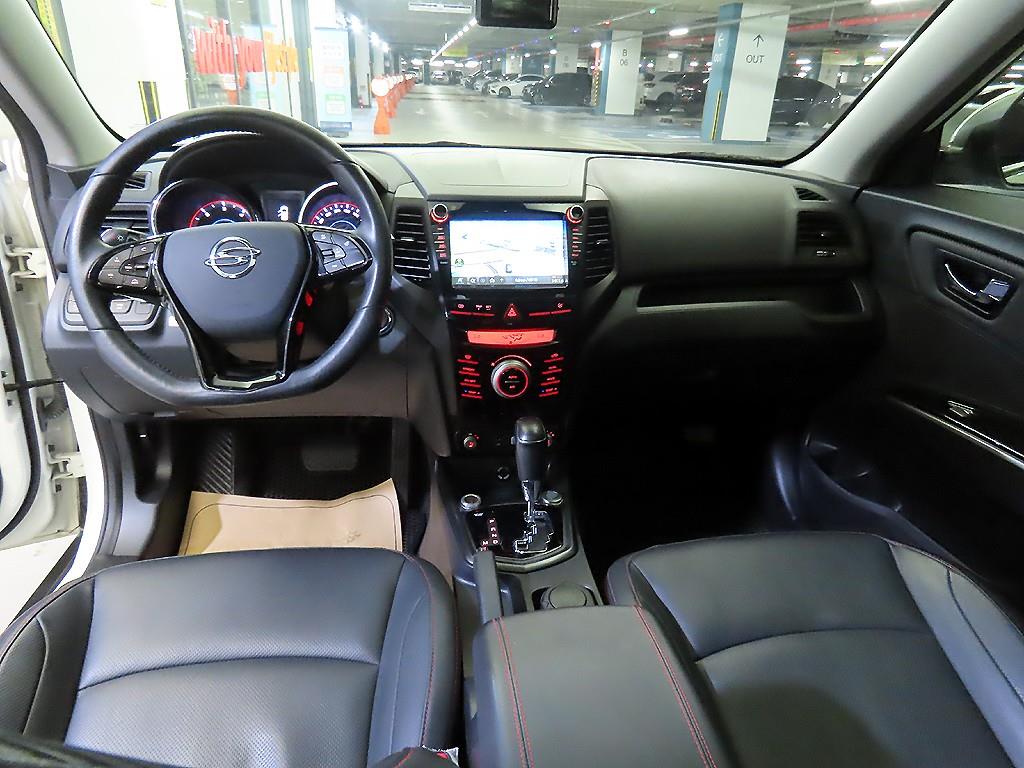 Ssangyong Tivoli - Vista 10
