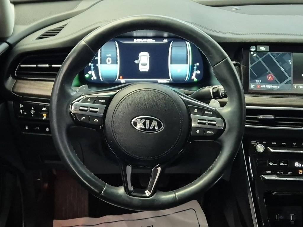 KIA K7 - Vista 9