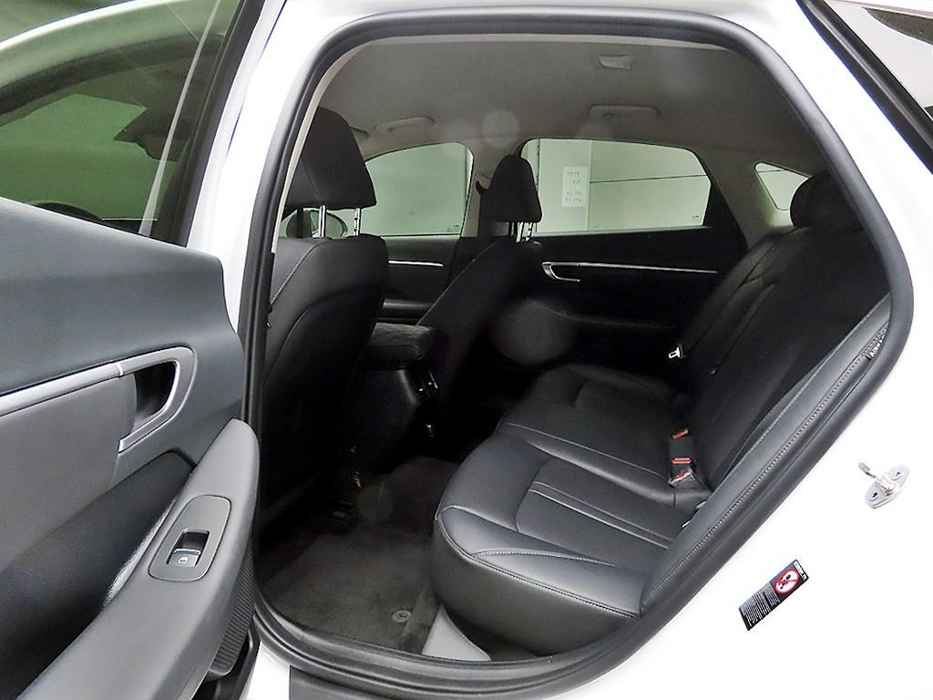 HYUNDAI Sonata - Vista 6