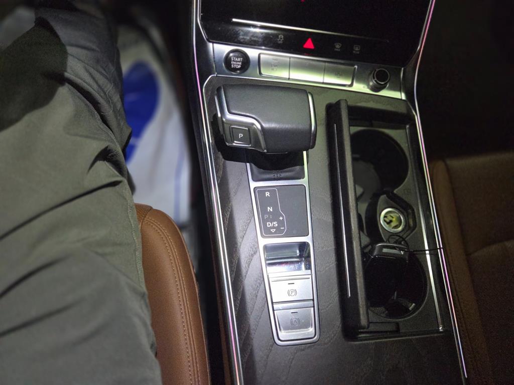 Audi A6 - Vista 10