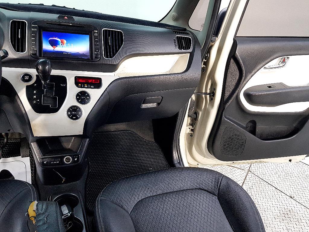 KIA Ray - Vista 10