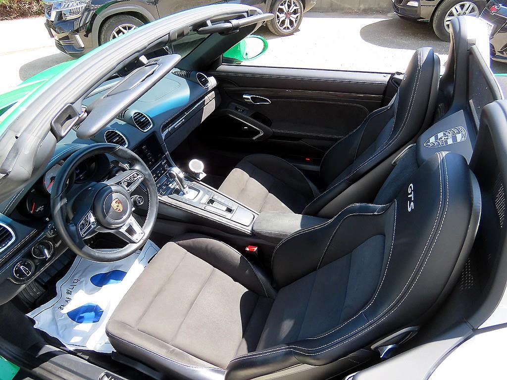 Porsche 718 - Vista 10